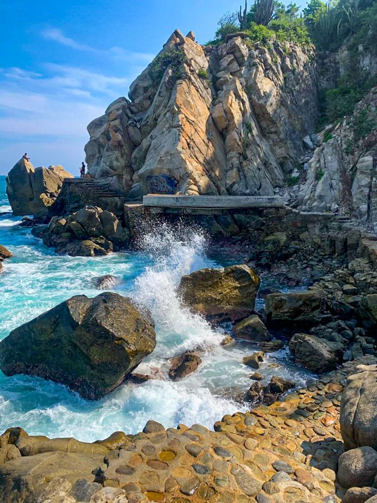 waves crashing in puerto escondido